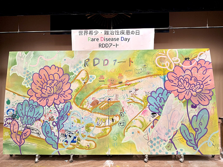 今年は来場者の方々とつくったライブペイント